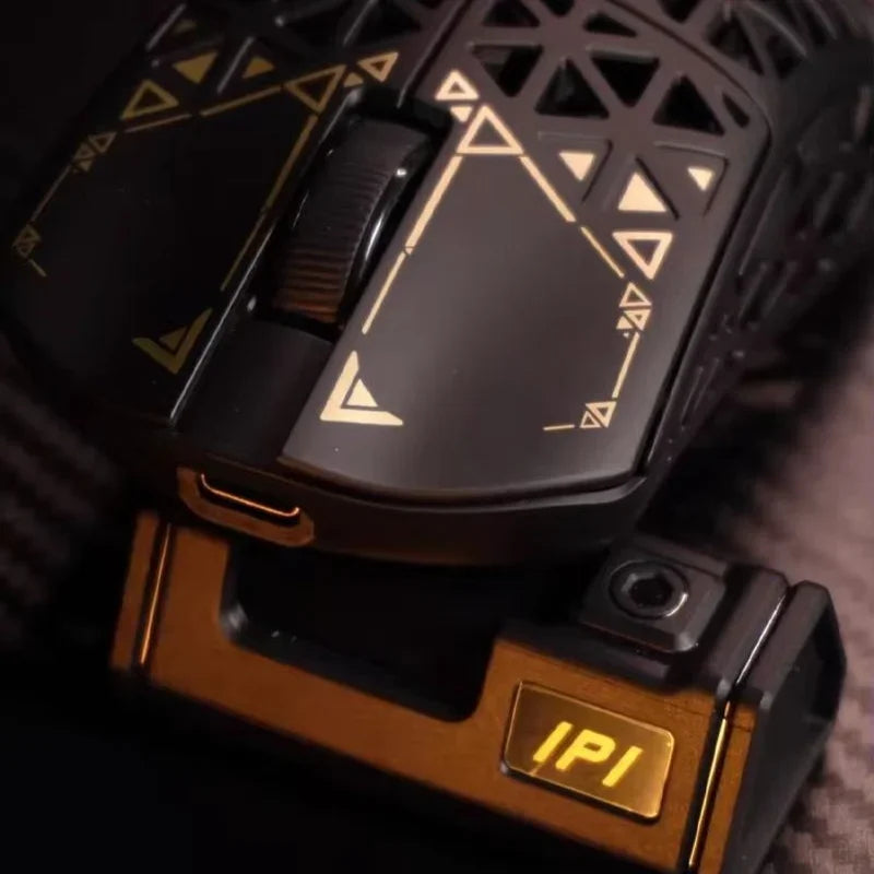 IPI Float 11/18/88/88s Wireless Gaming Mouse Tri Mode 8K paw3395 Paw3950 Bluetooth Carbon Fibre Mouse 8000Hz Hollow Out Mice